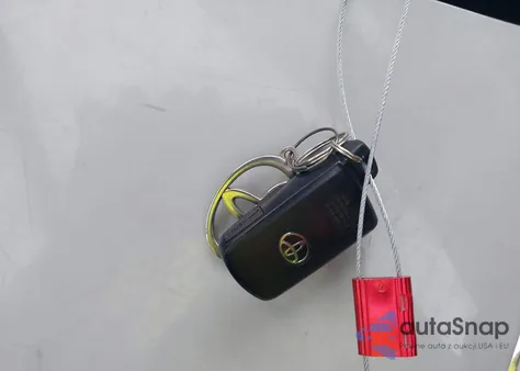 2019 Toyota Highlander Xle z USA, uszkodzony, nr VIN 5TDJZRFH7KS724490